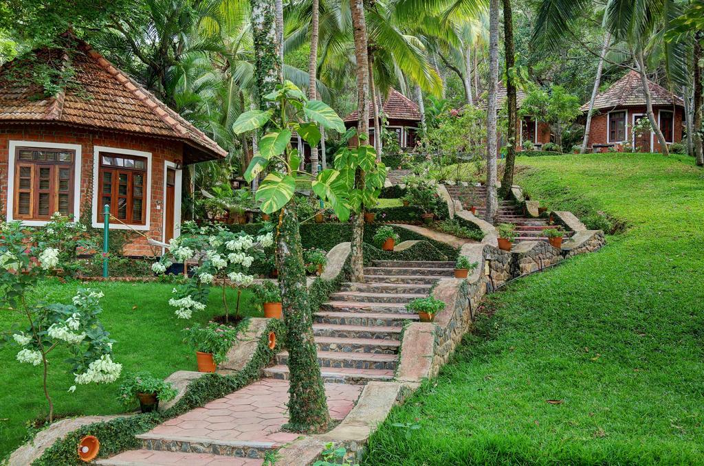 Soma Manaltheeram Ayurveda Beachvillage Kovalam Luaran gambar