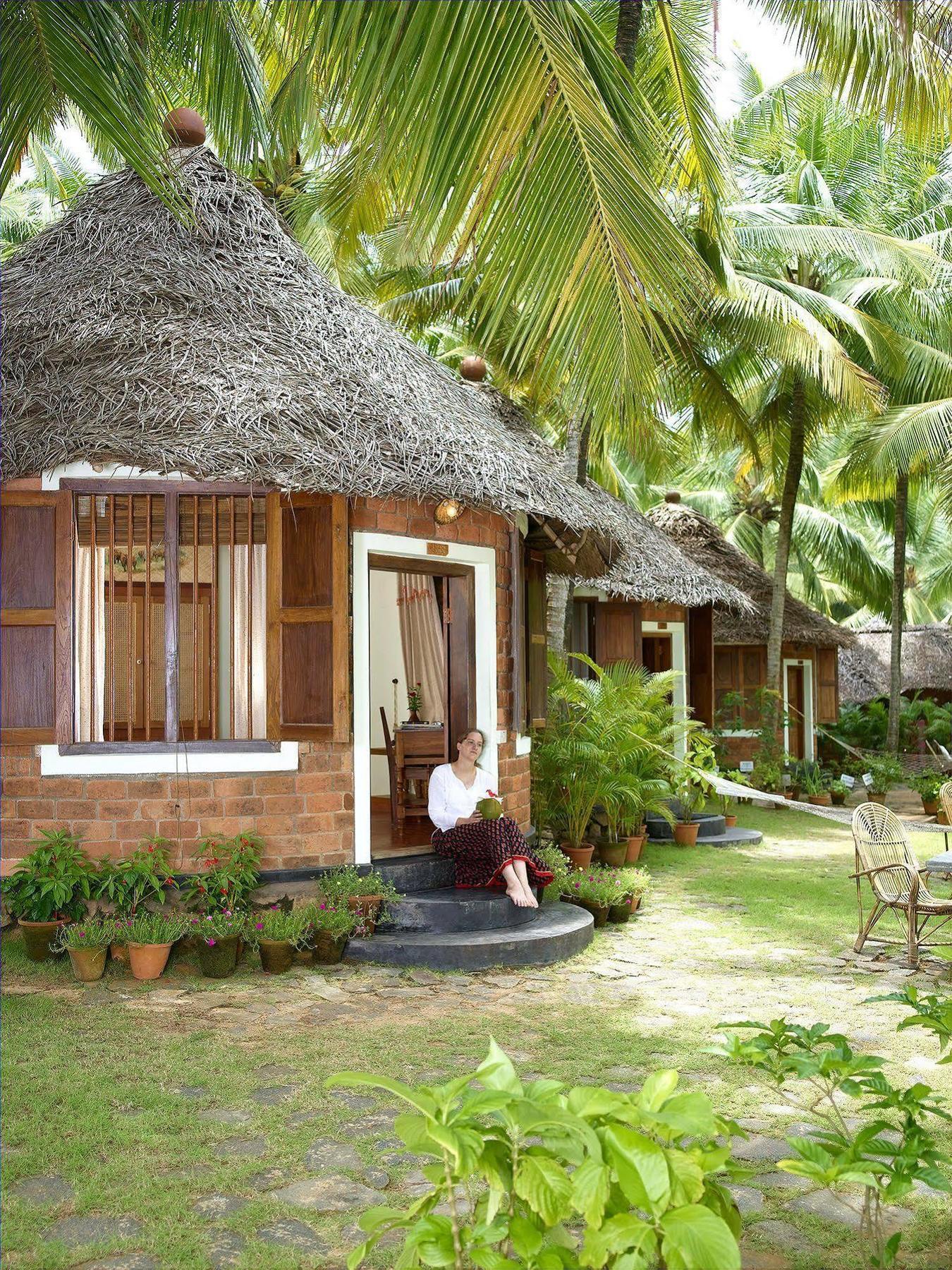 Soma Manaltheeram Ayurveda Beachvillage Kovalam Luaran gambar
