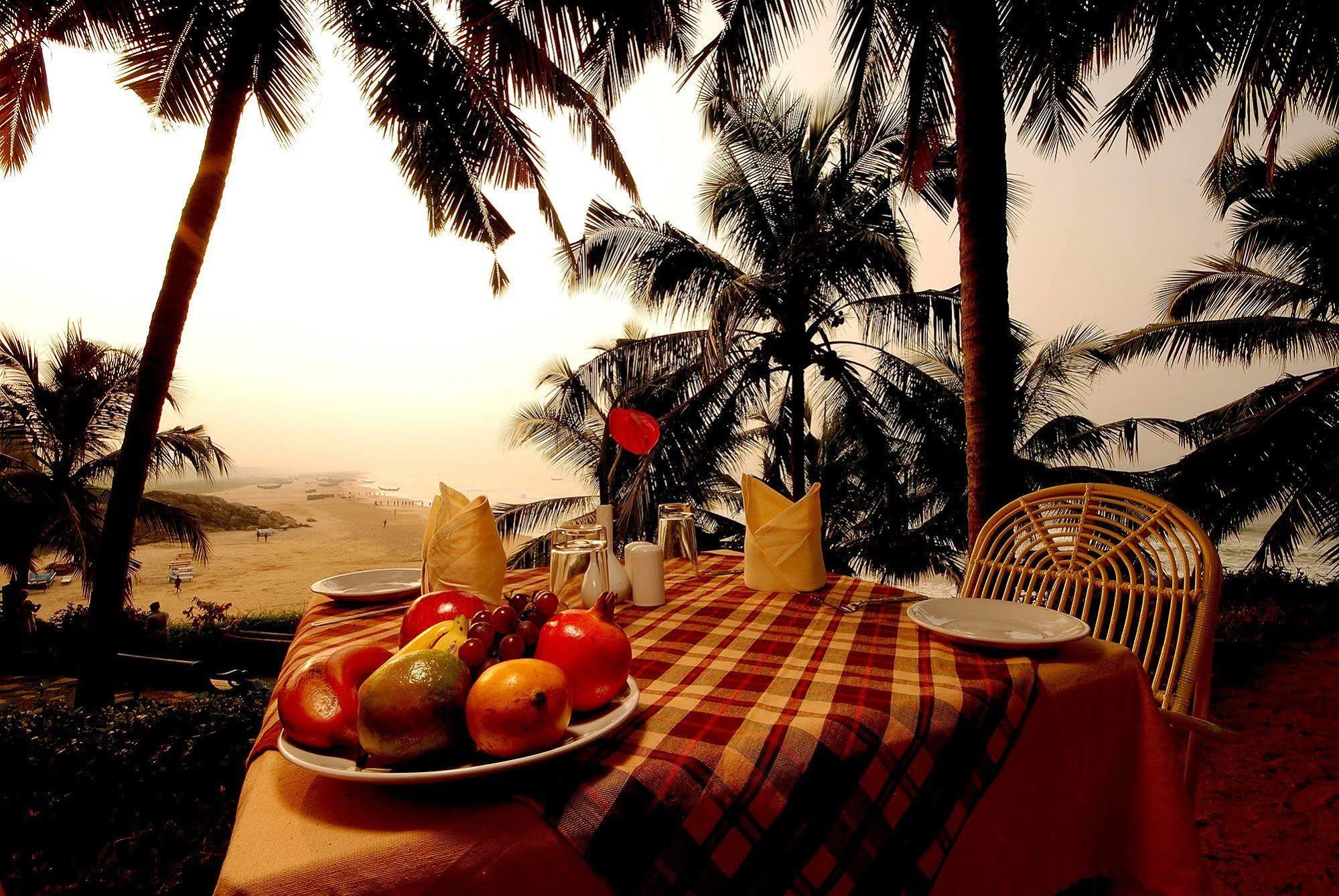 Soma Manaltheeram Ayurveda Beachvillage Kovalam Luaran gambar