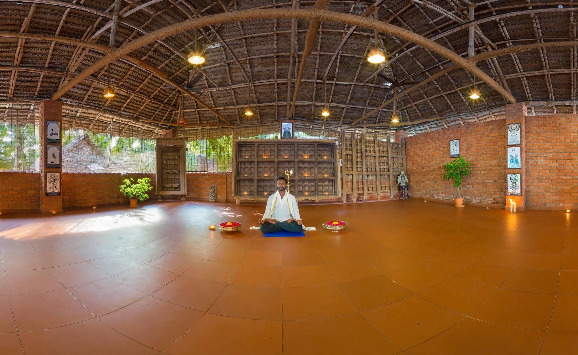 Soma Manaltheeram Ayurveda Beachvillage Kovalam Luaran gambar